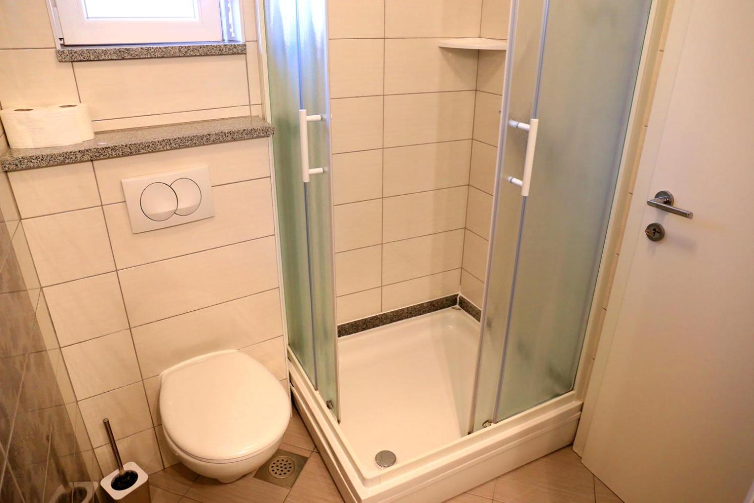 Apartment Nikolla 5 *